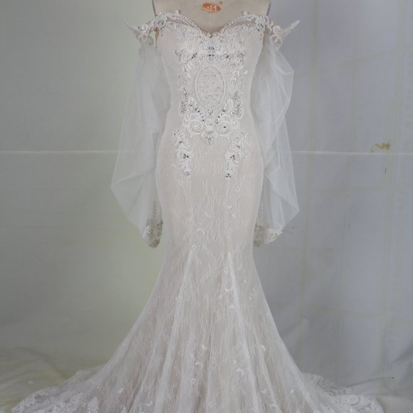 Darius Cordell Style C2023-Hafizi – Off the shoulder long sleeve wedding gown - Picture 4 of 5